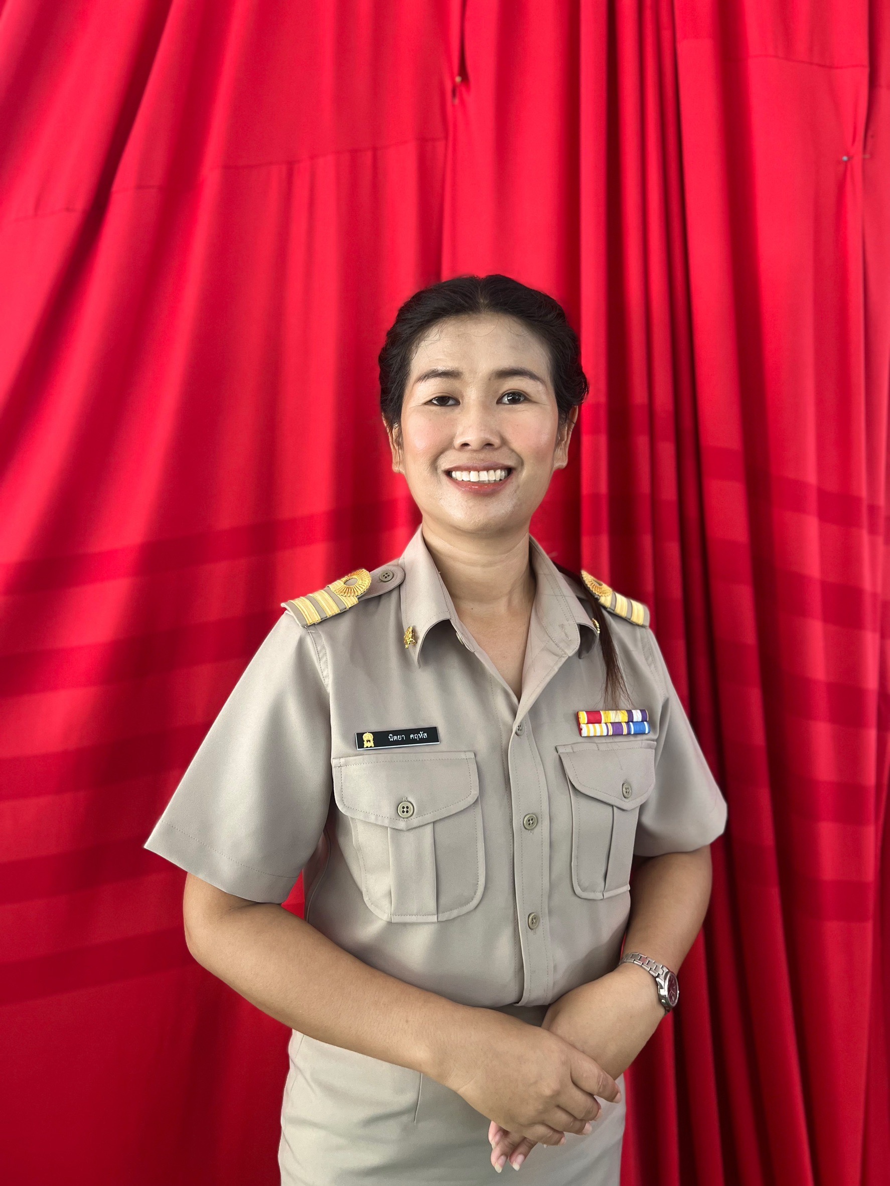 นางสาวนิตยา คฤหัส